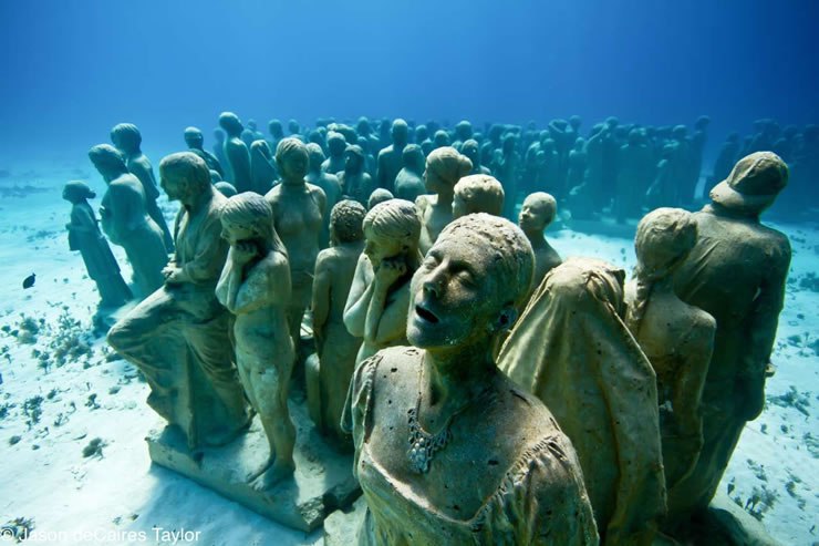 گالری عکس 11 نخستین موزه زیر آب دنیا ، کاری از جیسون دی کایرس  عکس مجسمه عکس مجسمه سازی عکس هنر اسپانیا عکس هنر بین المللی عکس هنر منحصر به فرد عکس هنرمند